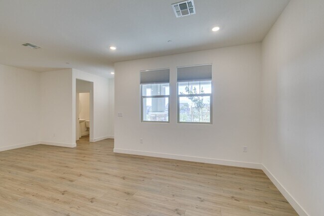 Building Photo - 160 Silver Run Ln