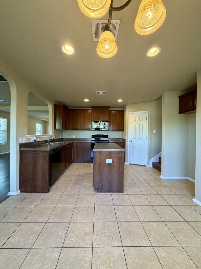 Building Photo - 7027 Fisherman Sky