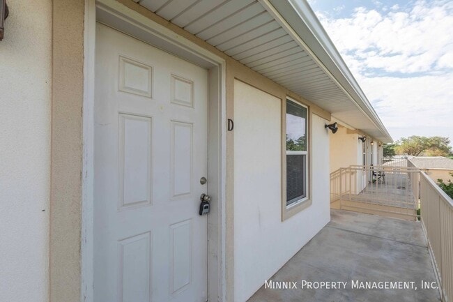 Building Photo - 203 27th St