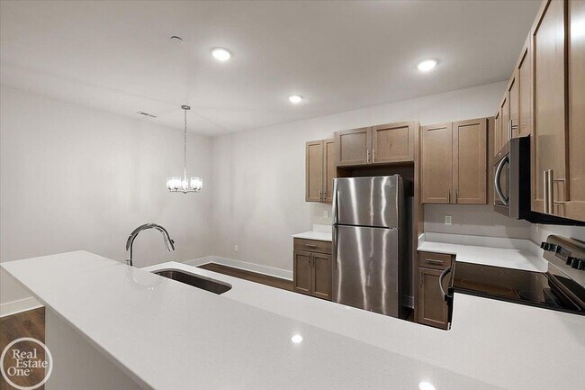 Building Photo - 2850 Barrington Square