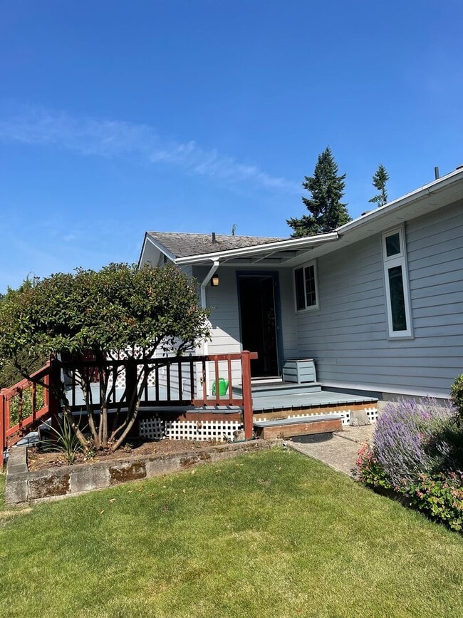Building Photo - 2 BR/1.75 BA home in Edmonds