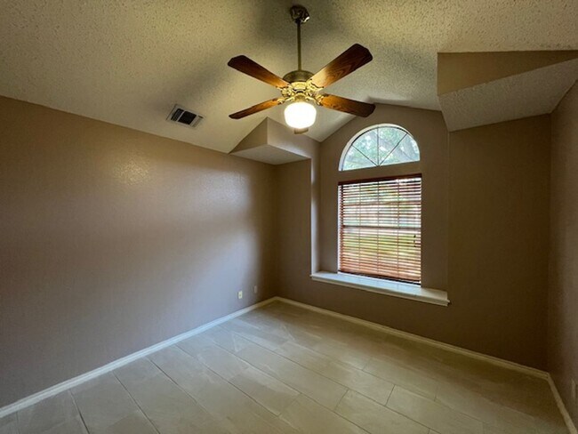 Building Photo - Winfield Subdivision