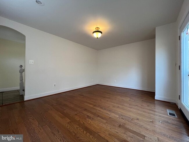 Building Photo - 5975 Port Tobacco Rd