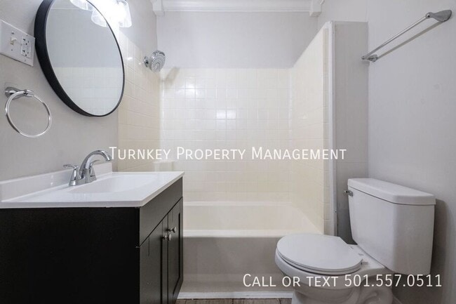 Building Photo - 324 N Jackson St