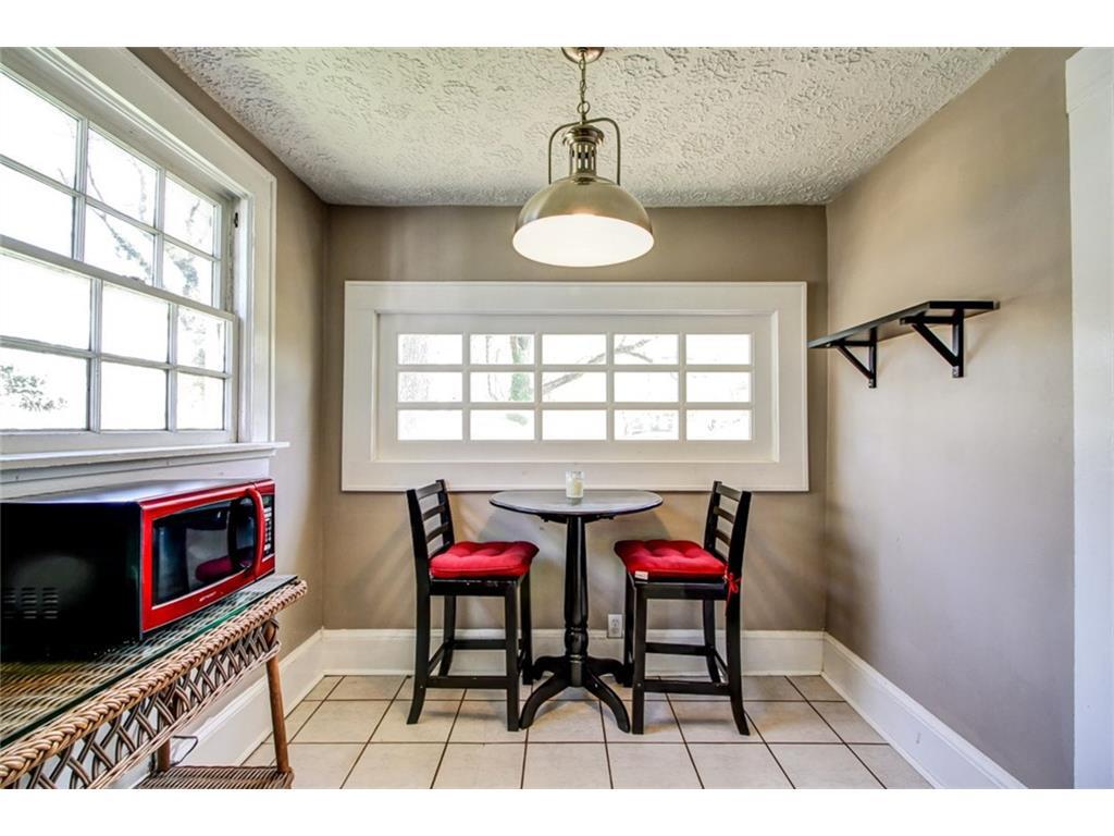 Breakfast Nook attached to kitchen - 182 2nd Avenue Southeast