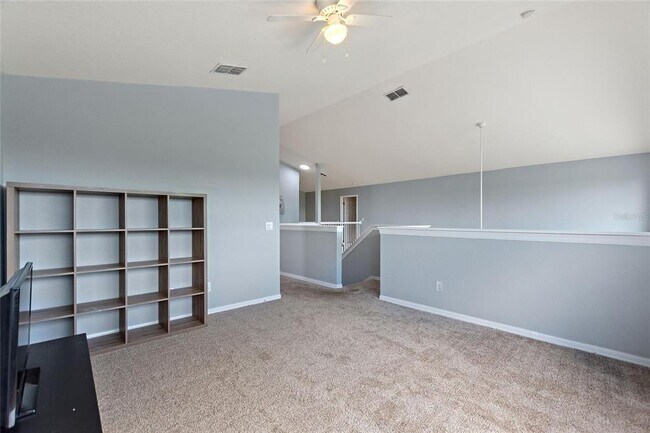 Building Photo - 546 Windsor Pl