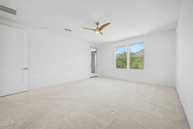 Building Photo - 11673 N 136th St