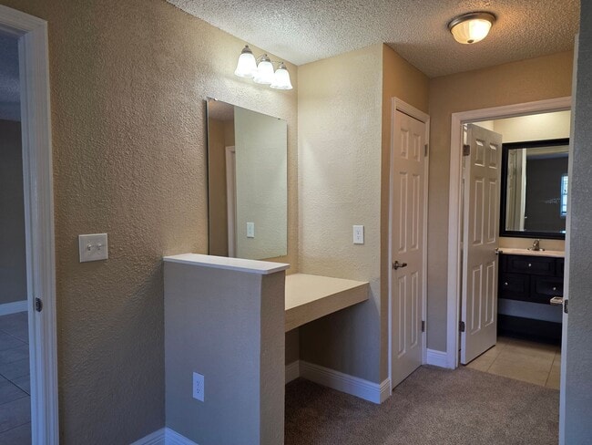 Building Photo - First Floor 2/2.5 Condo at Sabal Point