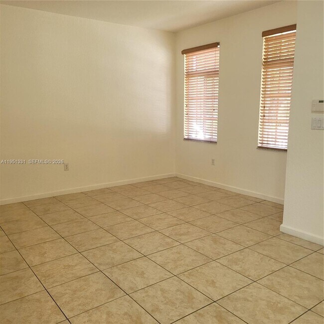 Building Photo - 27301 SW 140th Ct