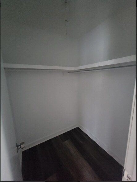 Building Photo - 225 W McDowell Rd