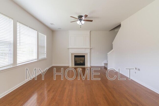 Building Photo - 2108 Arbor Vista Dr