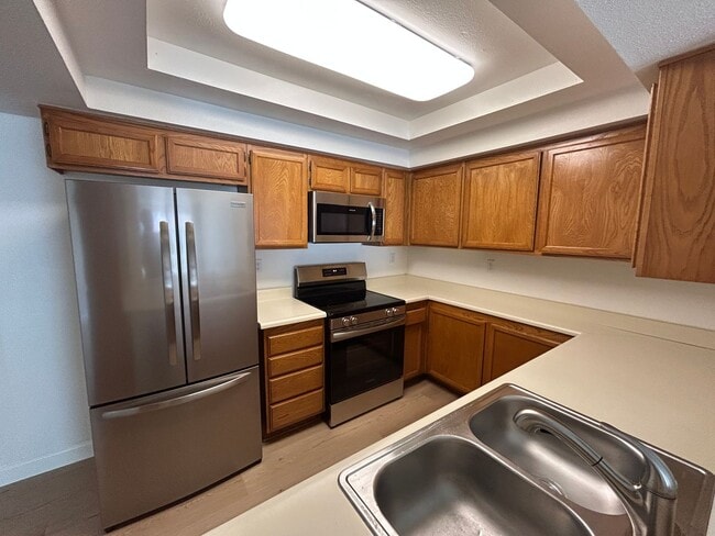 Building Photo - 85 COUNTRY MILE RD POMONA 91766 (2 BED / 2...