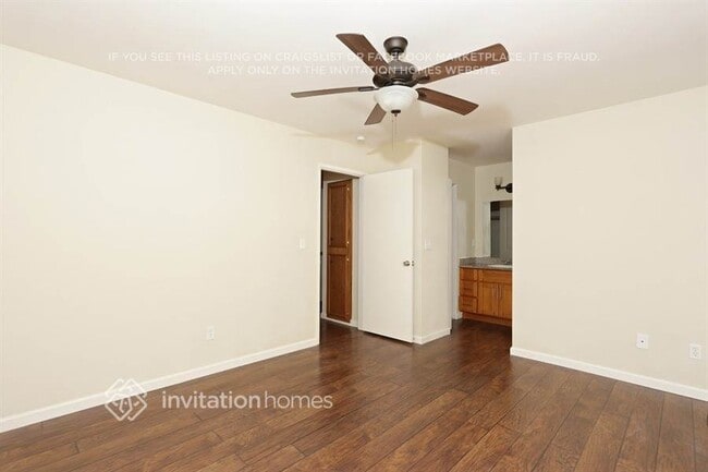 Building Photo - 568 Silverado Cir