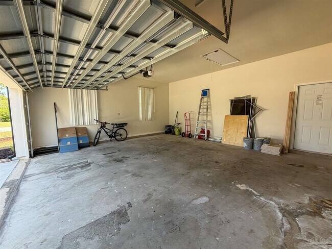 Building Photo - 1218 Ganges Trail