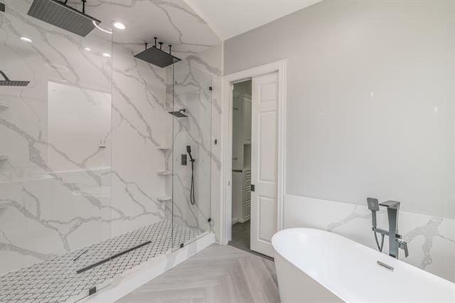 Building Photo - 2305 Beacon Hill Dr