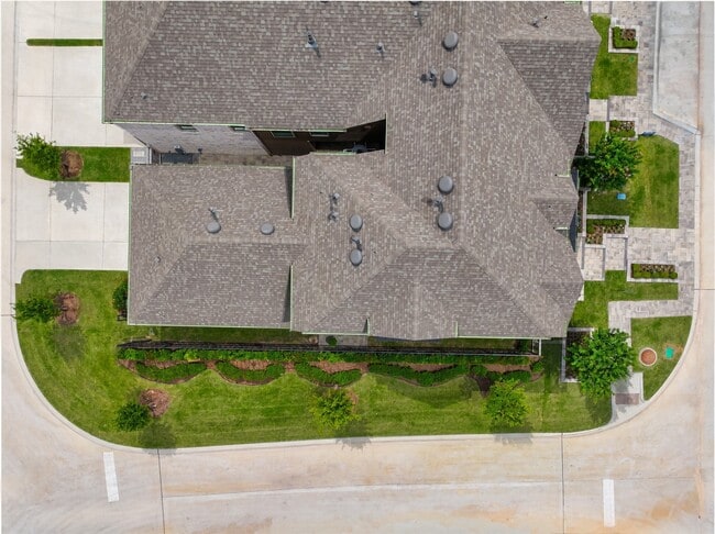Building Photo - 599 Cypress Vly Ave