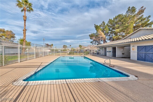 Building Photo - 221 N Lamb Blvd