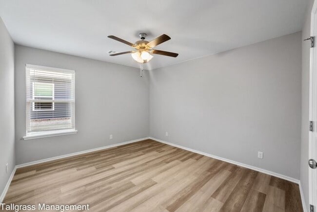 Building Photo - 4/2/2 Home in Sand Springs