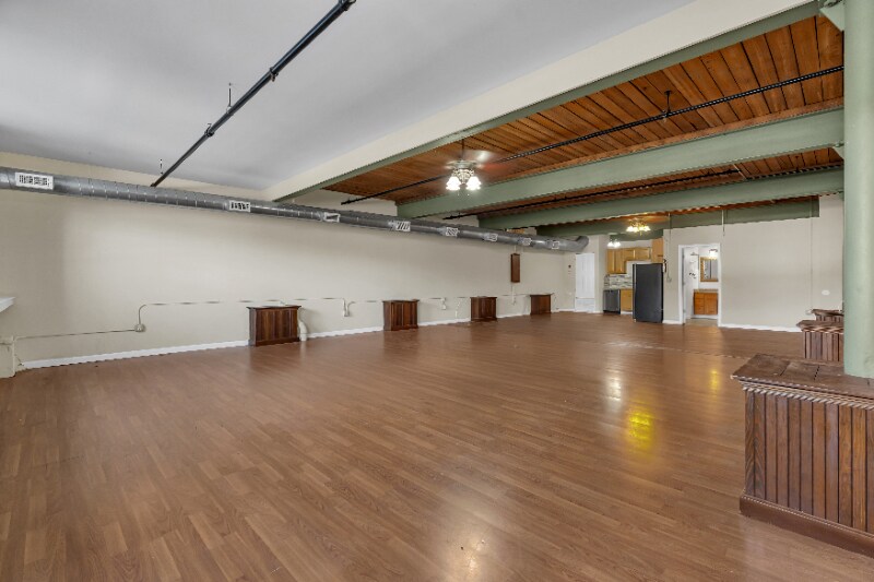 Building Photo - 83 Main St