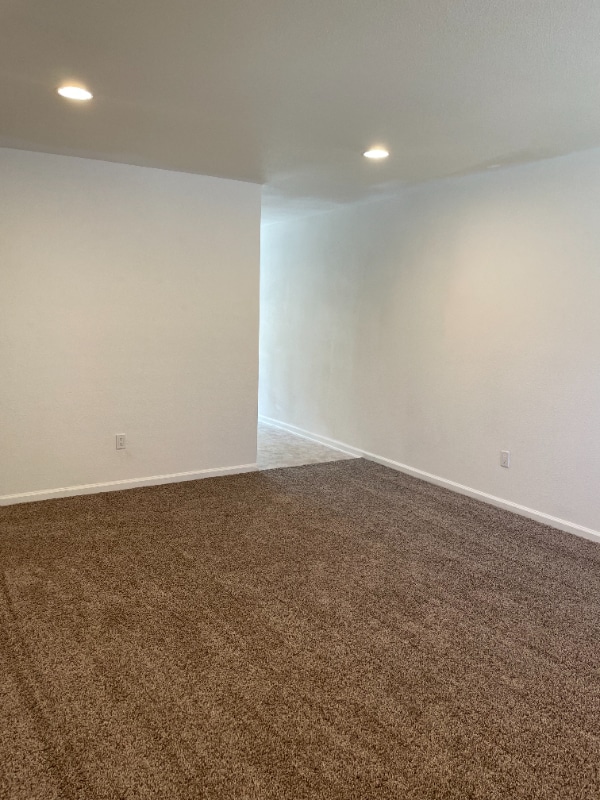 Building Photo - 1009 Nimrod Ct