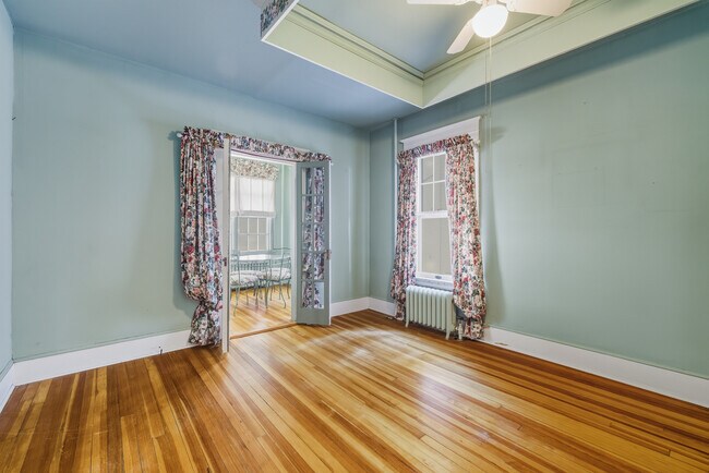 Building Photo - 87 Migeon Ave