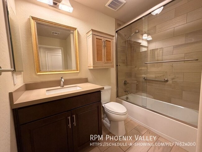 Building Photo - 17850 N 68th St