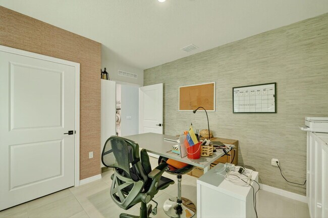 Building Photo - 3518 Carriage Pointe Cir