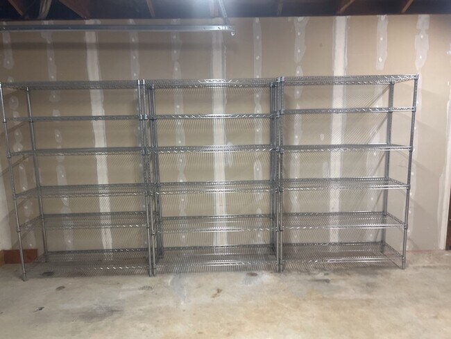 Building Photo - 2149 Woodcrest Ct