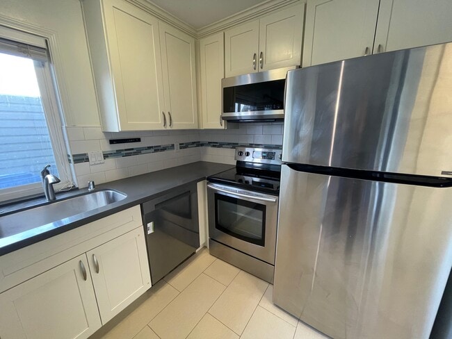 Building Photo - 34591 Bluestone Common