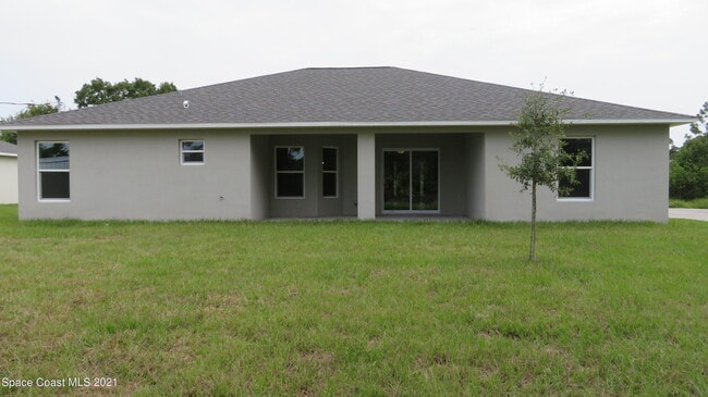 Building Photo - 1611 Saipan St SE