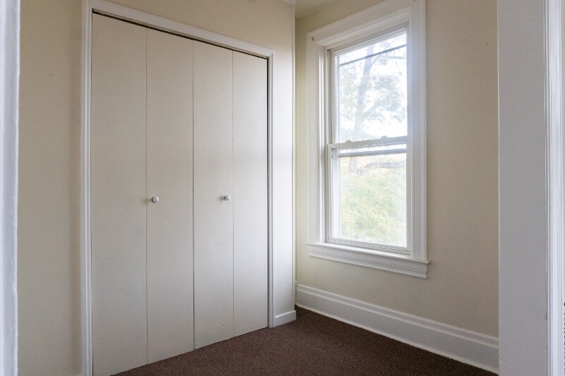 Building Photo - 299 N Balph Ave