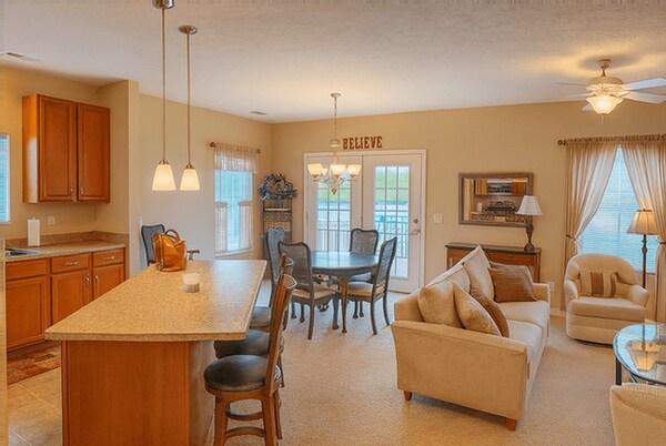 Building Photo - 7488 Victoria Falls Ave