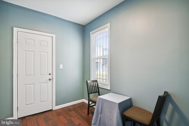 Building Photo - 1648 Normal Ave