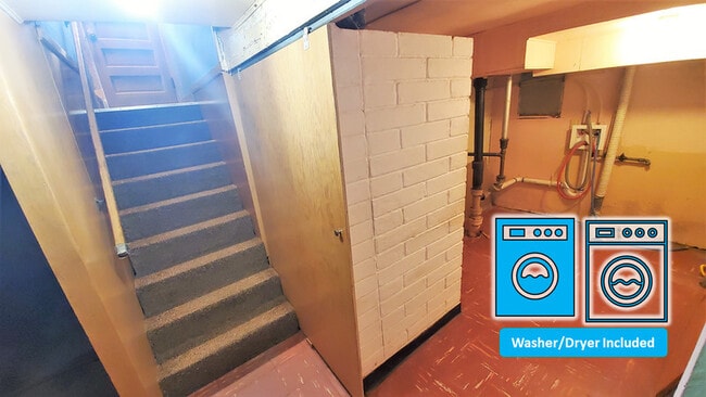 Building Photo - 1679 29th St NE