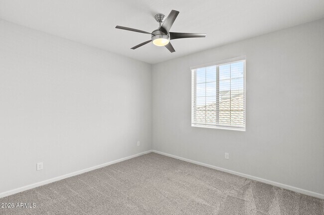 Building Photo - 130 N Bay Dr