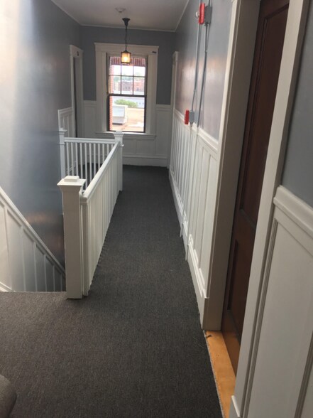 Building Photo - 110 High St