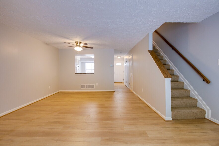 Building Photo - 307 Guilford Ct