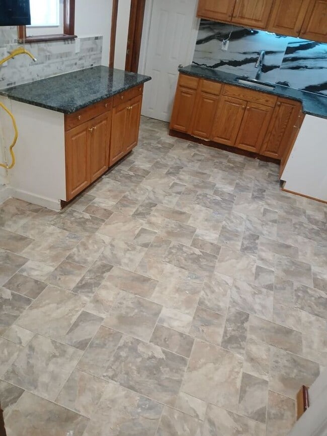 Building Photo - Special Improveent District!! Hurry to see this special place.