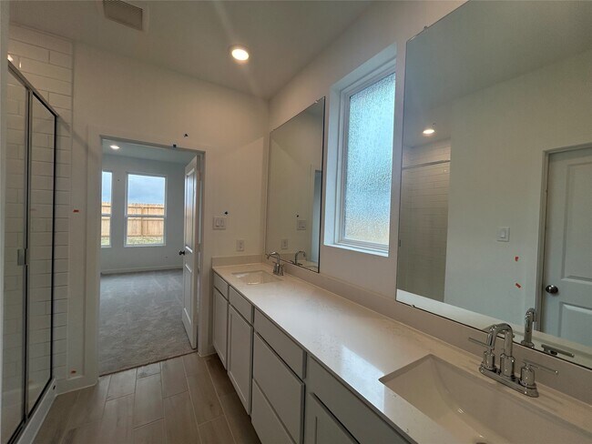 Building Photo - 29022 Bison Hvn Dr