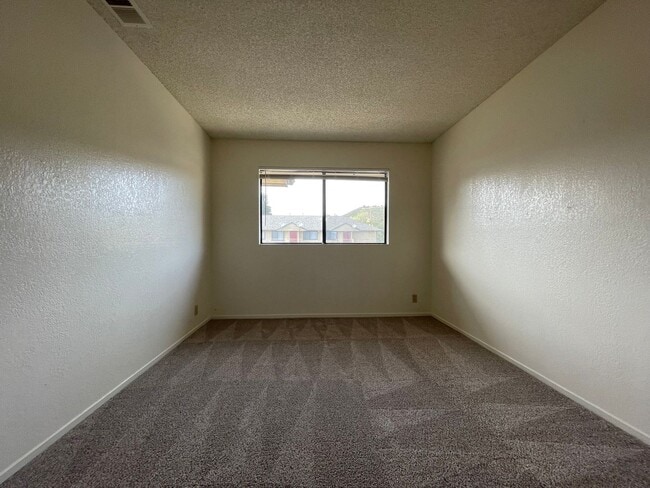 Building Photo - 9339-33 Musselman Dr.