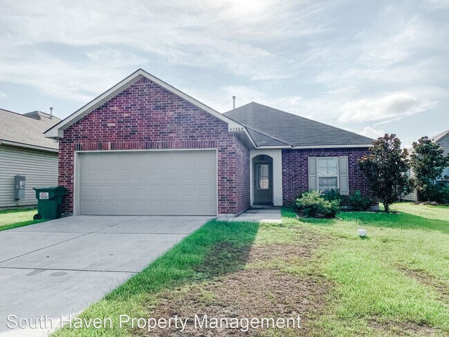 Primary Photo - 3 br, 2 bath House - 42608 Baystone Avenue