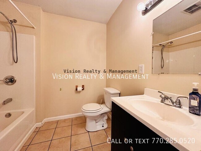 Building Photo - 4841 Ventnore Pl