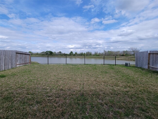 Building Photo - 7015 Halifax Harvest Ln