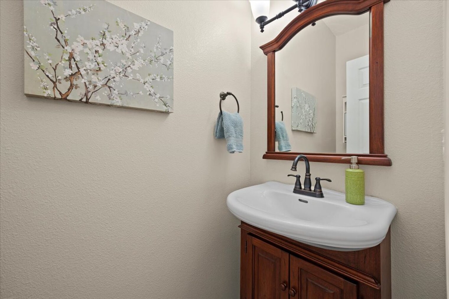 Building Photo - 1102 Heckathorn Pl