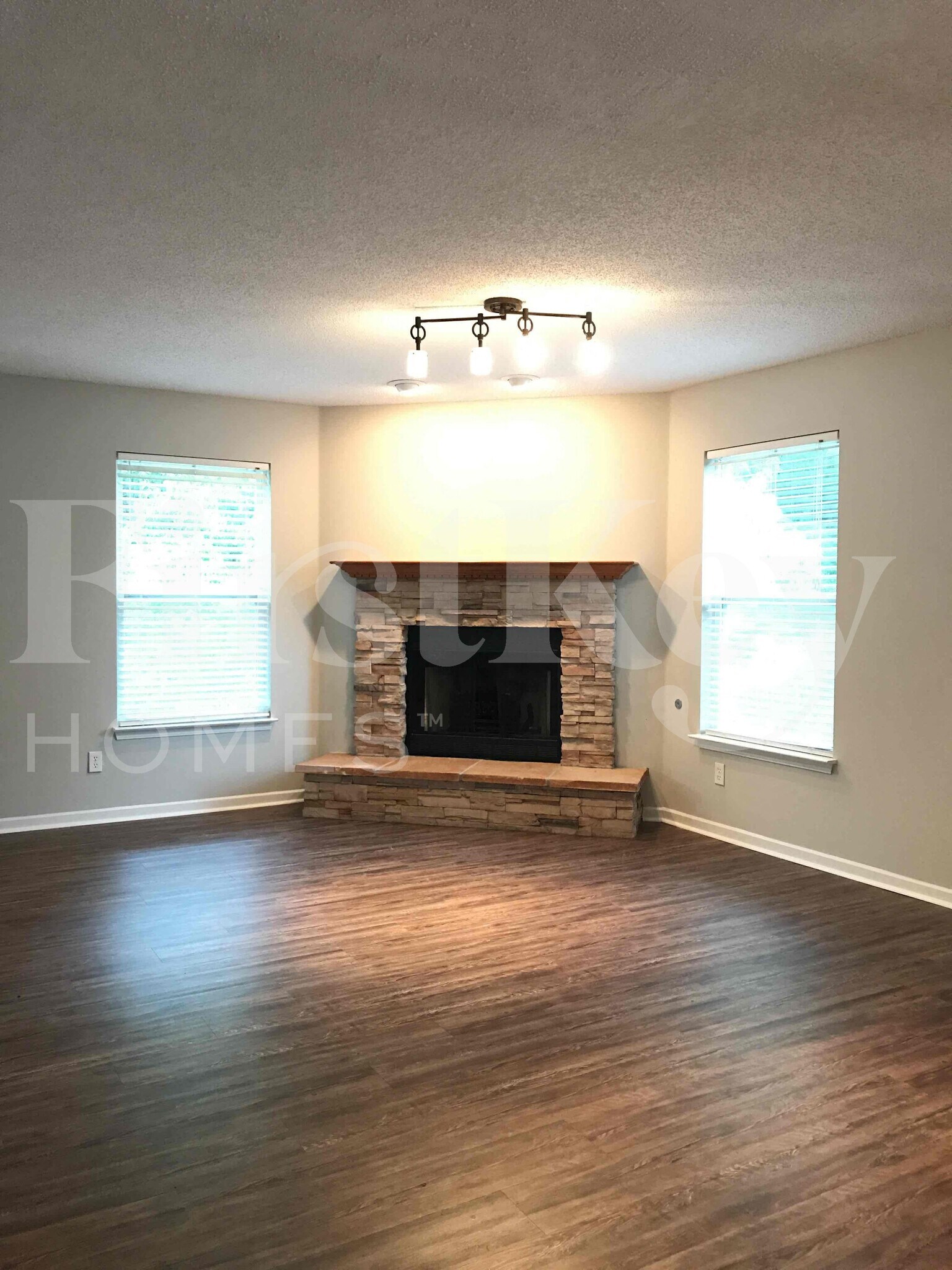 Building Photo - 6318 Cascade Cir