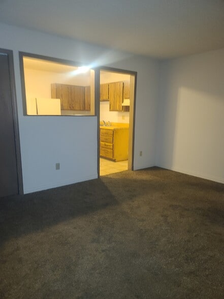 Building Photo - 105 Pelican Dr