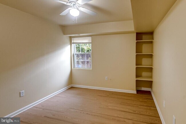 Building Photo - 2334 Sun Valley Cir