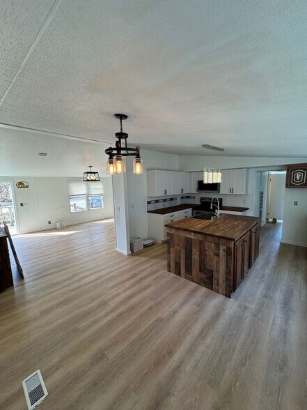 Building Photo - 4019 Kelly Ct