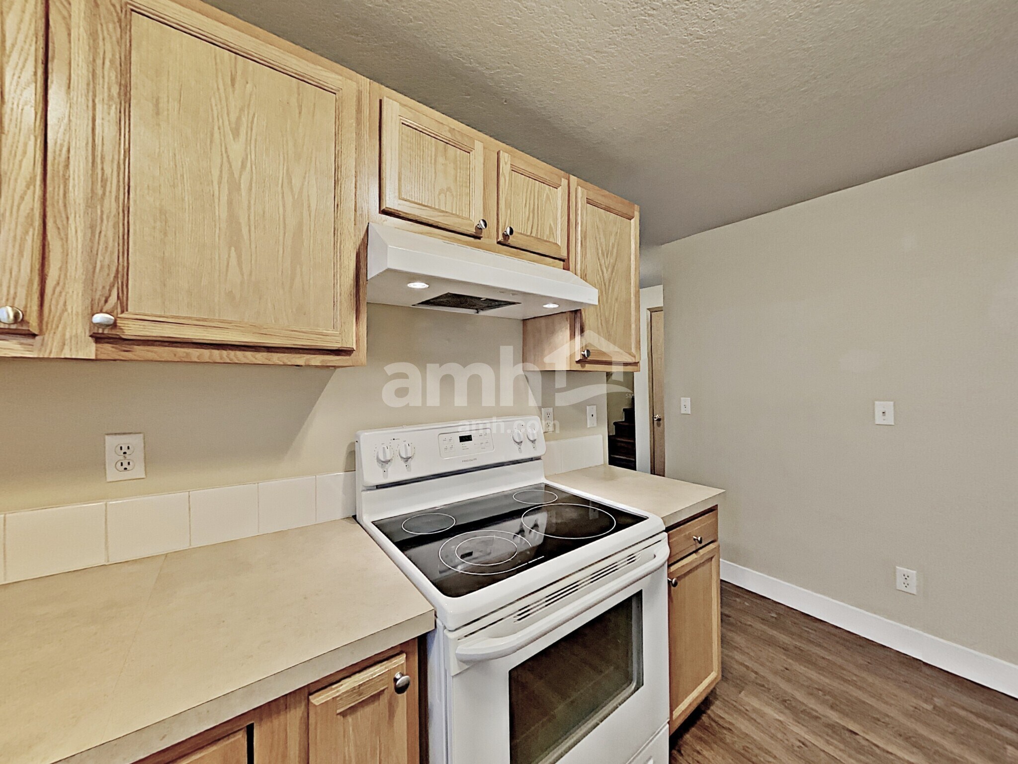 Building Photo - 16989 SW Cashew Way