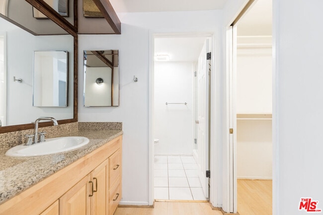 Building Photo - 23020 Wrencrest Dr